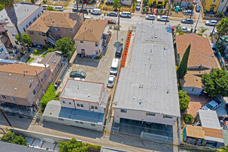 1441 S Cloverdale Ave in Los Angeles, CA - Building Photo - Building Photo