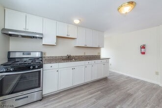 84 Mill St in Newton, NJ - Building Photo - Building Photo