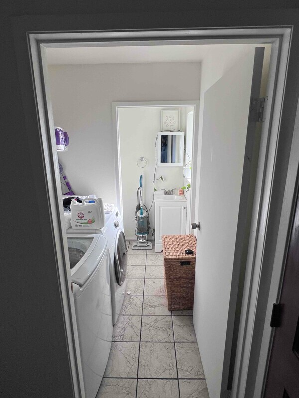 3241 1/2 Garnet St in Los Angeles, CA - Building Photo - Building Photo