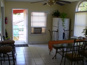 1325 Drew St in Clearwater, FL - Building Photo - Building Photo