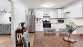 2237 E Hillery Dr in Phoenix, AZ - Building Photo