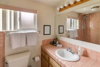 332 Fairway Dr in Lake Arrowhead, CA - Building Photo - Building Photo