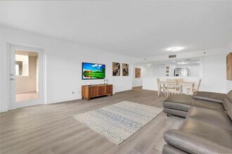 3200 Port Royale Dr S in Fort Lauderdale, FL - Building Photo - Building Photo