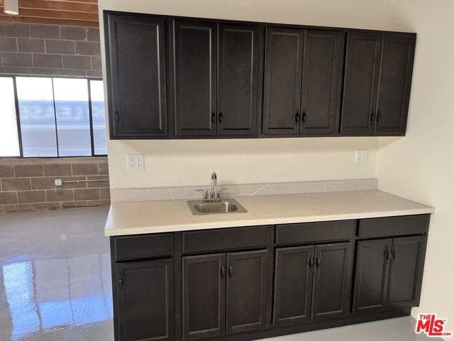 3751 S Robertson Blvd in Culver City, CA - Building Photo - Building Photo