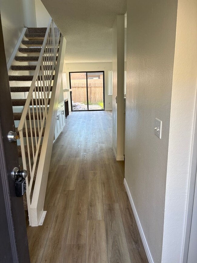 4882 Rudder Dr in Huntington Beach, CA - Building Photo - Building Photo