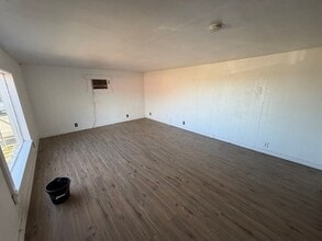 115 Olive Ave in Taft, CA - Building Photo - Building Photo