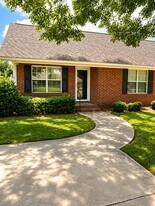 1970 Essex Dr in Sumter, SC - Building Photo