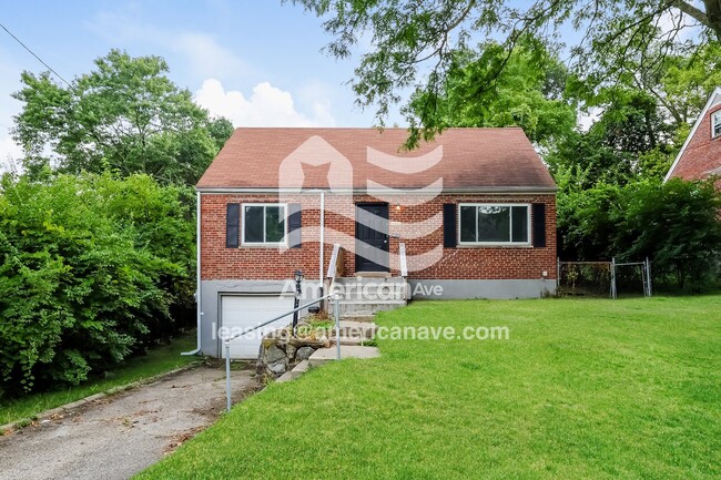 property at 3464 Robinet Dr