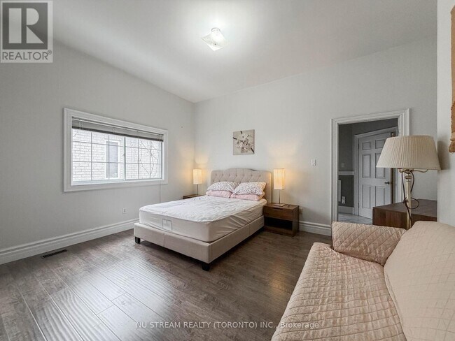 72 Snively St in Richmond Hill, ON - Building Photo - Building Photo