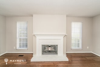 2012 Russet Meadows Ct in Hoover, AL - Foto de edificio - Building Photo