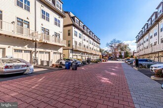 1318 S Quinn St in Arlington, VA - Building Photo - Building Photo