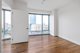 Van Ness in Boston, MA - Building Photo - Interior Photo