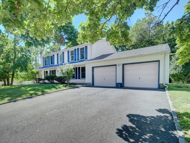 520 Patricia Ct in South Orange, NJ - Building Photo - Building Photo
