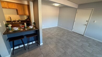 1130 E Butler Dr in Phoenix, AZ - Building Photo - Building Photo