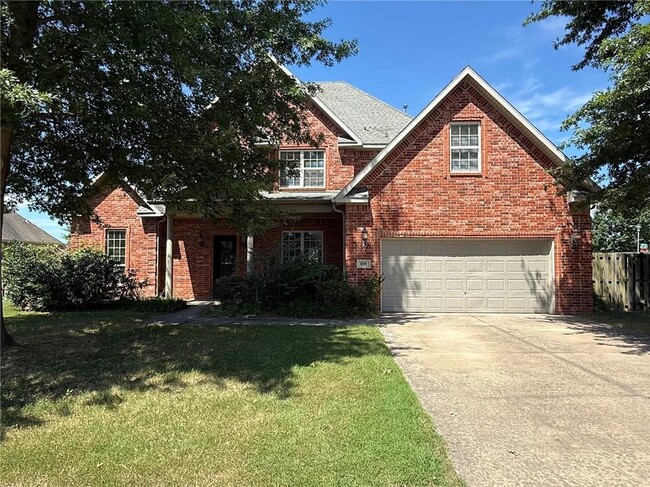 property at 609 N Tournament Dr
