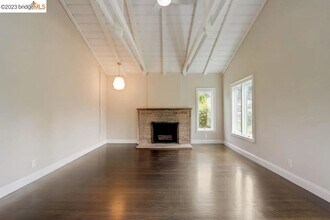 2 Morrill Ct in Oakland, CA - Building Photo - Building Photo