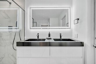 5830 NE 14th Rd in Fort Lauderdale, FL - Building Photo - Building Photo