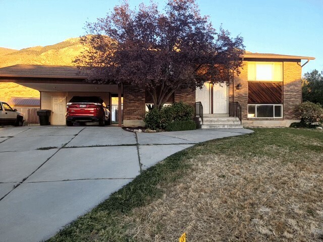 property at 767 E 1175 N