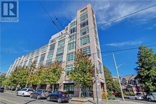 437 Roncesvalles Ave in Toronto, ON - Building Photo