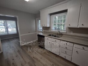 615 Rama Rd in Charlotte, NC - Building Photo - Building Photo