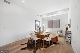 3037 Richmond St in Philadelphia, PA - Building Photo - Building Photo