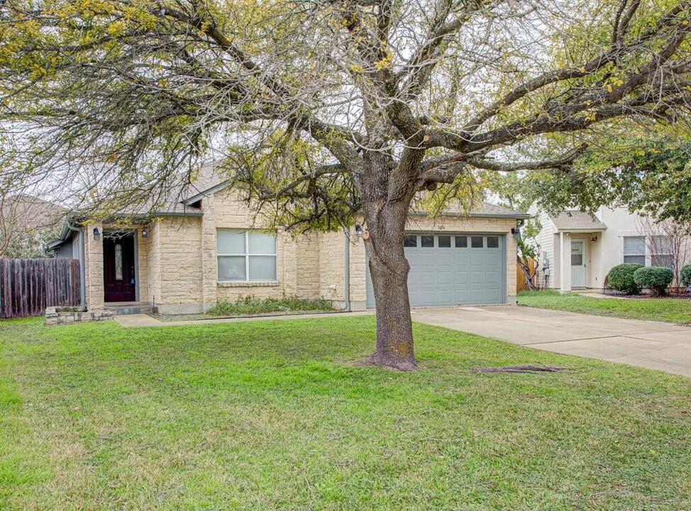 1004 Howell Terrace Pl in Round Rock, TX - Building Photo