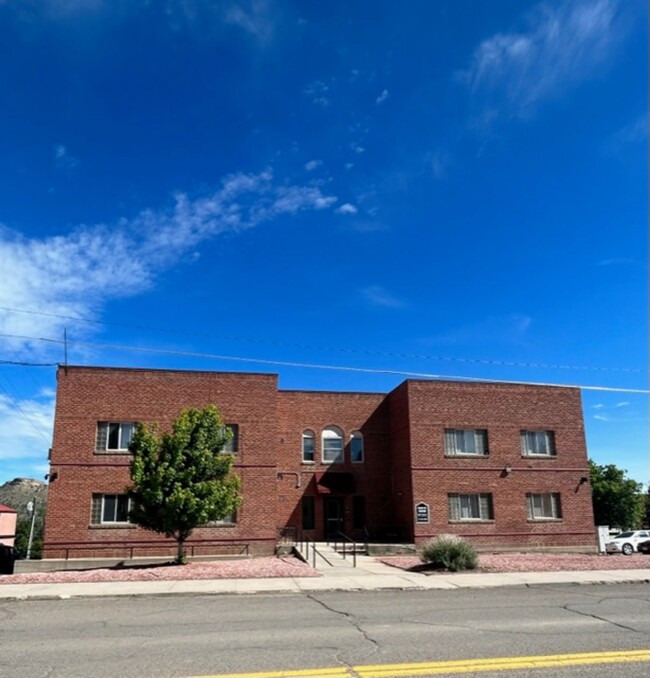 Lovely Art Deco style building in Trinidad, CO - Foto de edificio - Building Photo