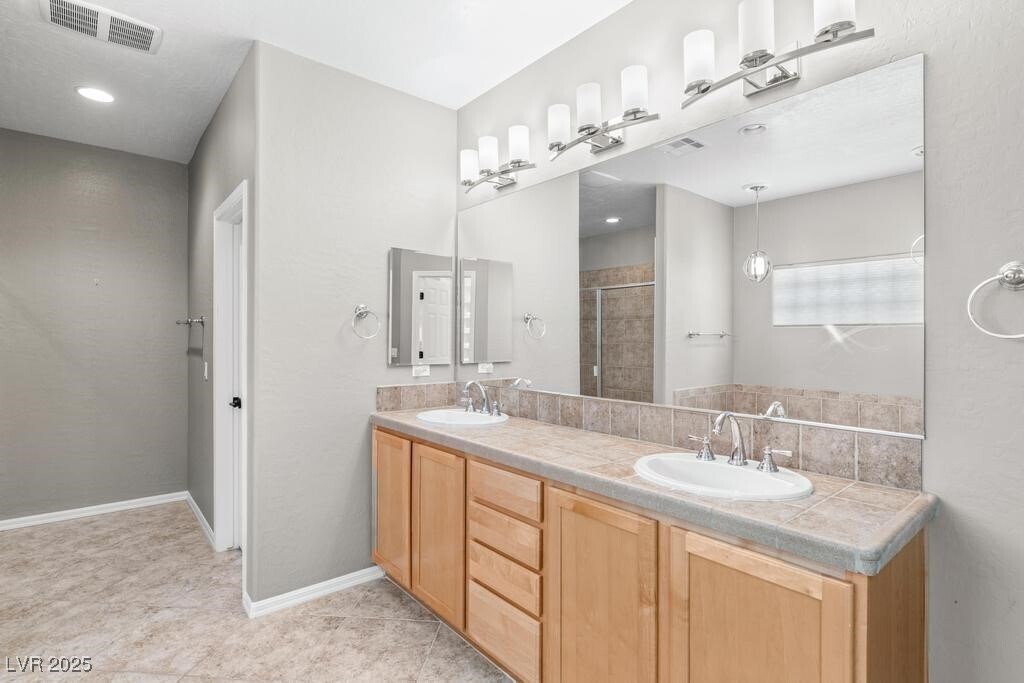 9161 Tudor Park Pl in Las Vegas, NV - Building Photo