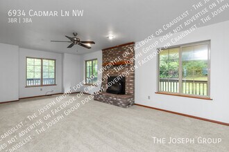 6934 Cadmar Ln NW in Seabeck, WA - Building Photo - Building Photo