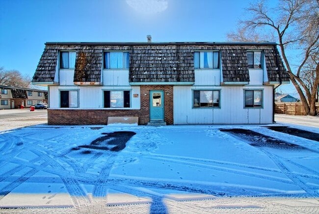 property at 455 Topaz Dr