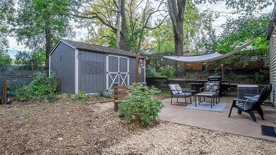 1011 E Grand Ave in Eau Claire, WI - Building Photo - Building Photo