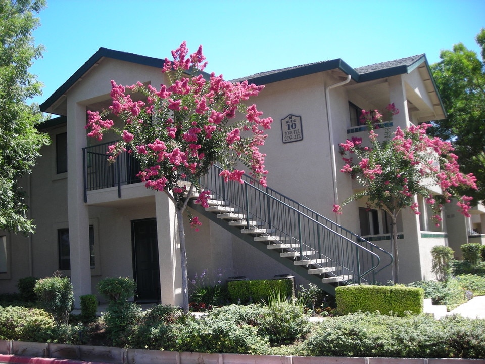 Papillon Apartment Homes in Fresno, CA - Building Photo