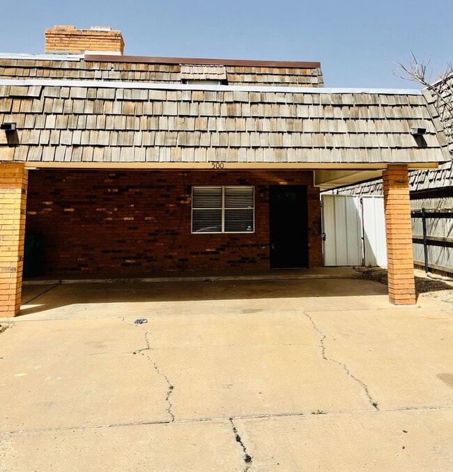 property at 500 W Kiowa Ave