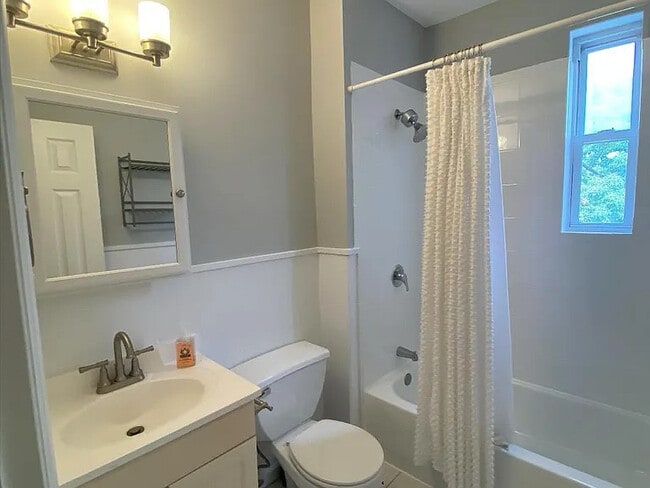 734 Adams St in Hoboken, NJ - Building Photo - Building Photo