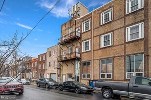 1201 S 5th St in Philadelphia, PA - Building Photo