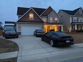 834 Harry Truman Road in Fayetteville, NC - Building Photo