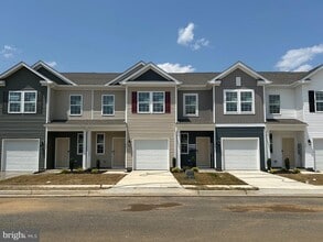 127 Rae Ct in Luray, VA - Building Photo - Building Photo