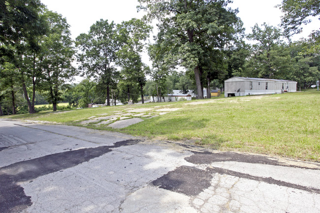 8833 Old Highway 21 in Hillsboro, MO - Building Photo - Building Photo