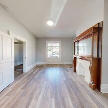 2725 Zephyr Ave in Pittsburgh, PA - Foto de edificio - Building Photo