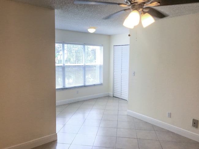 437 Vista Isles Dr, Unit 2216