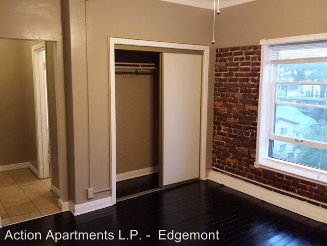 1725 N Edgemont St in Los Angeles, CA - Building Photo - Building Photo