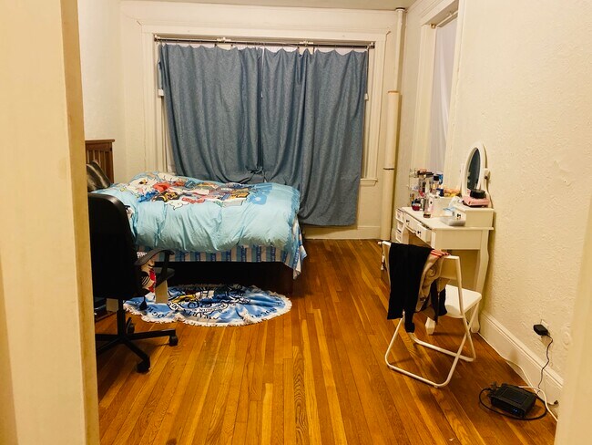 1870 Commonwealth Ave, Unit 29 in Boston, MA - Building Photo - Building Photo