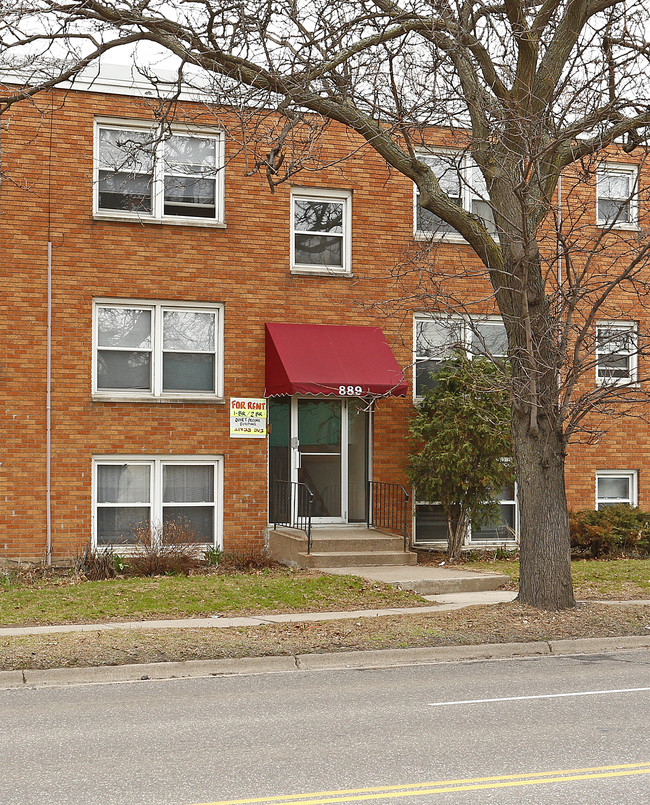 889 Maryland Ave E in St. Paul, MN - Foto de edificio - Building Photo