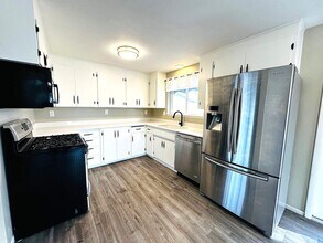 3601 N Bristol St in Tacoma, WA - Building Photo - Building Photo