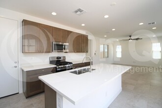 8244 E Quintuplet Ave in Mesa, AZ - Building Photo - Building Photo