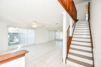 12311 Grove Meadow Dr in Stafford, TX - Building Photo - Building Photo