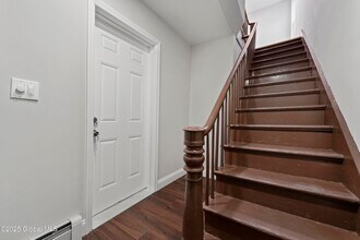 69 2nd St, Unit 3 in Albany, NY - Building Photo - Building Photo