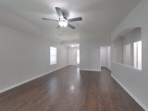 2331 Gianna Way in Houston, TX - Building Photo - Building Photo