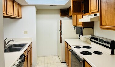 2334 Raider Dr in Fairborn, OH - Foto de edificio - Building Photo