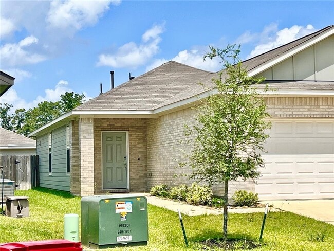 21122 Voyage Ln in Porter, TX - Foto de edificio - Building Photo